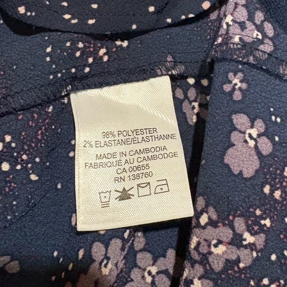 NWOT, Reitmans, Elegant Floral Long-Sleeve Tunic, XL, Navy, Purple, White - Picture 7 of 8